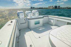 2023 Yellowfin 36 Offshore thumbnail 12