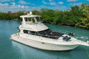 2003 Silverton 42 Convertible thumbnail 1