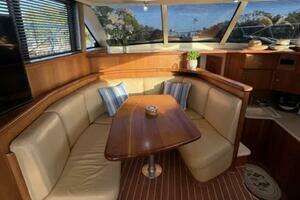 2003 Silverton 42 Convertible thumbnail 6