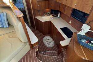 2003 Silverton 42 Convertible thumbnail 9