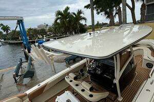 2013 Statement 35 Center Console thumbnail 9