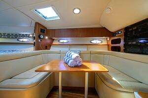 2002 Tiara Yachts 3100 LE thumbnail 5