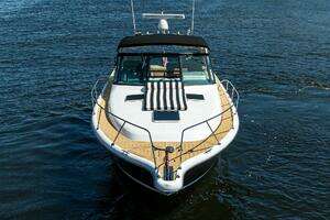 2002 Tiara Yachts 3100 LE thumbnail 36