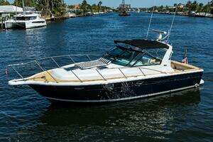 2002 Tiara Yachts 3100 LE thumbnail 38