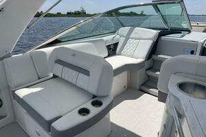 Photo 5295503 for 2026 Regal 33 XO  