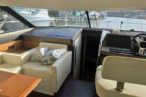 2013 Prestige 500 thumbnail 24