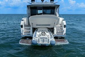 2021 Riviera 5400 Sport Yacht- Transom