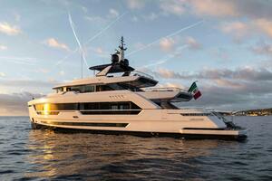 OCEAN KING DUCALE 120 118ft Ocean King Yacht For Sale