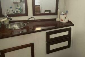 Bees Knees 45ft Creekmore Yacht For Sale