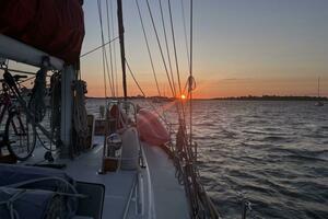 Bees Knees 45ft Creekmore Yacht For Sale