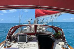 Bees Knees 45ft Creekmore Yacht For Sale
