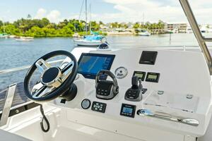 2024 Prestige 460 Fly- GOODLIFE-Upper Helm - Flybridge