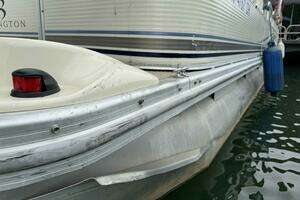 2002 Bennington 257L Pontoon Boat thumbnail 58