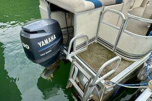 2002 Bennington 257L Pontoon Boat thumbnail 26