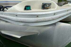 2002 Bennington 257L Pontoon Boat thumbnail 97