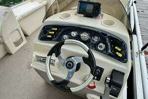 2002 Bennington 257L Pontoon Boat thumbnail 19