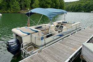 2002 Bennington 257L Pontoon Boat thumbnail 2
