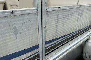 2002 Bennington 257L Pontoon Boat thumbnail 91