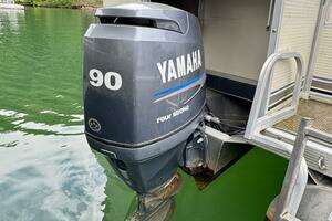 2002 Bennington 257L Pontoon Boat thumbnail 28