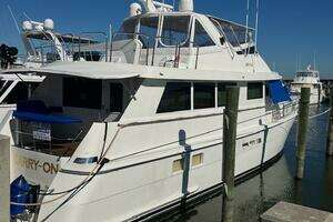 1996 Hatteras Sport Deck thumbnail 3