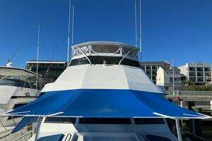 1996 Hatteras Sport Deck thumbnail 11