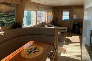 1996 Hatteras Sport Deck thumbnail 17