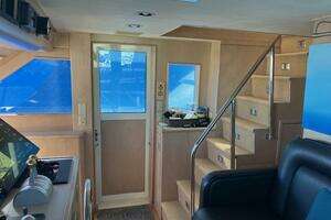 1996 Hatteras Sport Deck thumbnail 27
