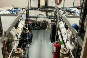 1996 Hatteras Sport Deck thumbnail 39