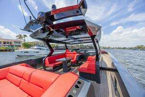 2023 Vanquish Yachts VQ58 thumbnail 28
