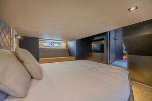 2023 Vanquish Yachts VQ58 thumbnail 49