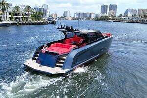 2023 Vanquish Yachts VQ58 thumbnail 8