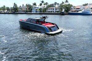 2023 Vanquish Yachts VQ58 thumbnail 4