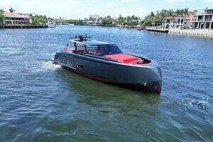 2023 Vanquish Yachts VQ58 thumbnail 3