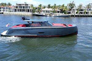 2023 Vanquish Yachts VQ58 thumbnail 1