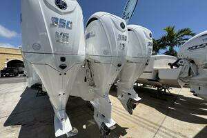  2025 Regulator 35cc Yacht For Sale in Saint Petersburg FL