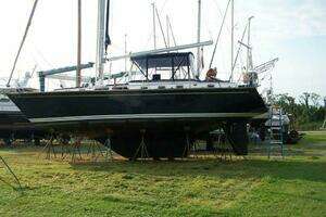 1986 Endeavour 42 CC thumbnail 2