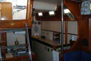 1986 Endeavour 42 CC thumbnail 10