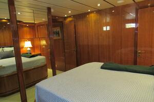 SANCTUARY 100ft Hargrave Yacht For Sale