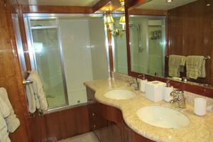 SANCTUARY 100ft Hargrave Yacht For Sale