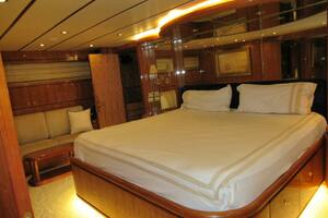 SANCTUARY 100ft Hargrave Yacht For Sale