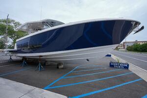 Photo 5355432 for 2025 Regal 43 SAV  