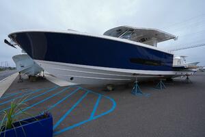 Photo 5355431 for 2025 Regal 43 SAV  