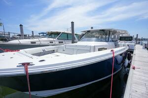 Photo 5308056 for 2025 Regal 43 SAV  