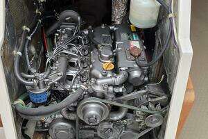 1998 Catalina 42 thumbnail 11