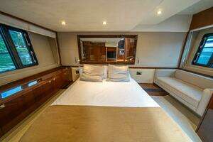 2012 Princess V52 thumbnail 24