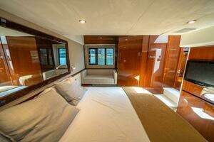 2012 Princess V52 thumbnail 26