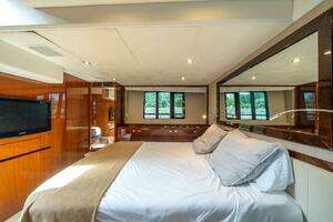 2012 Princess V52 thumbnail 25
