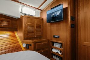 2016 Sabre 42 Salon Express- PABLO'S CRUISE- Master Stateroo