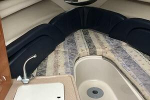 28ft Four Winns Yacht For Sale