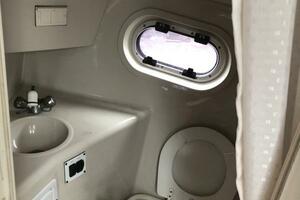 28ft Four Winns Yacht For Sale